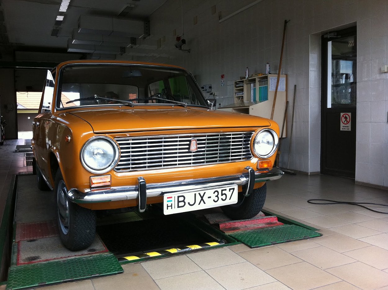 Lada 99